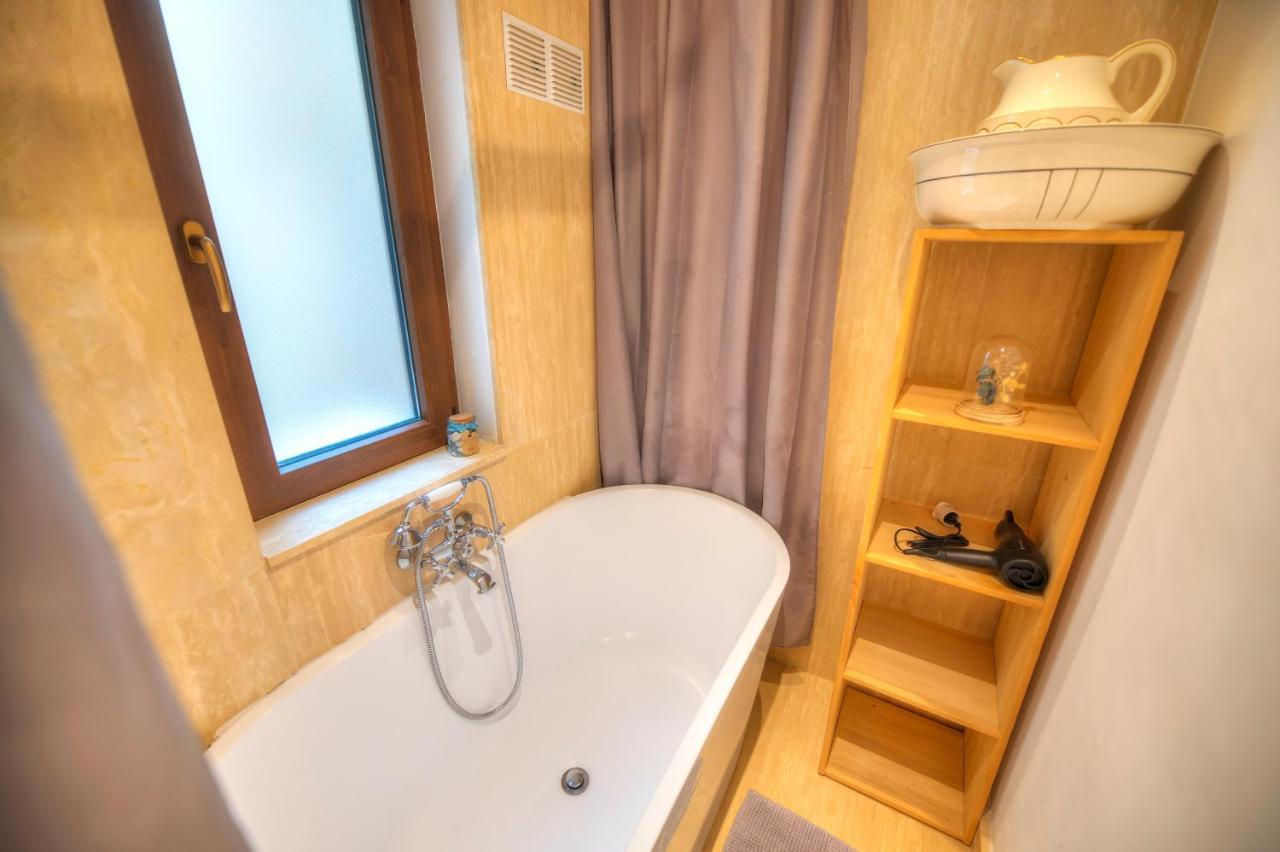 Comfy 1 Bedroom - Sun Terrace & Sea Views Gbuh1-1 Valletta Exterior photo