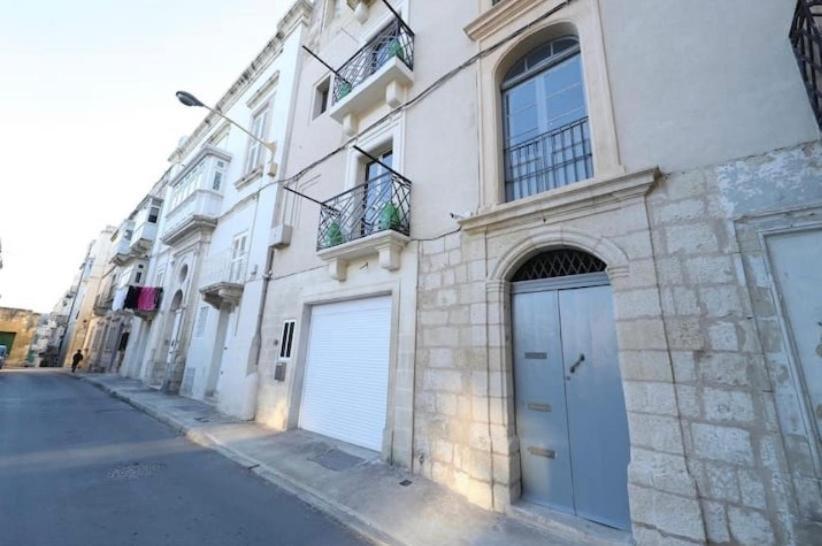 Comfy 1 Bedroom - Sun Terrace & Sea Views Gbuh1-1 Valletta Exterior photo